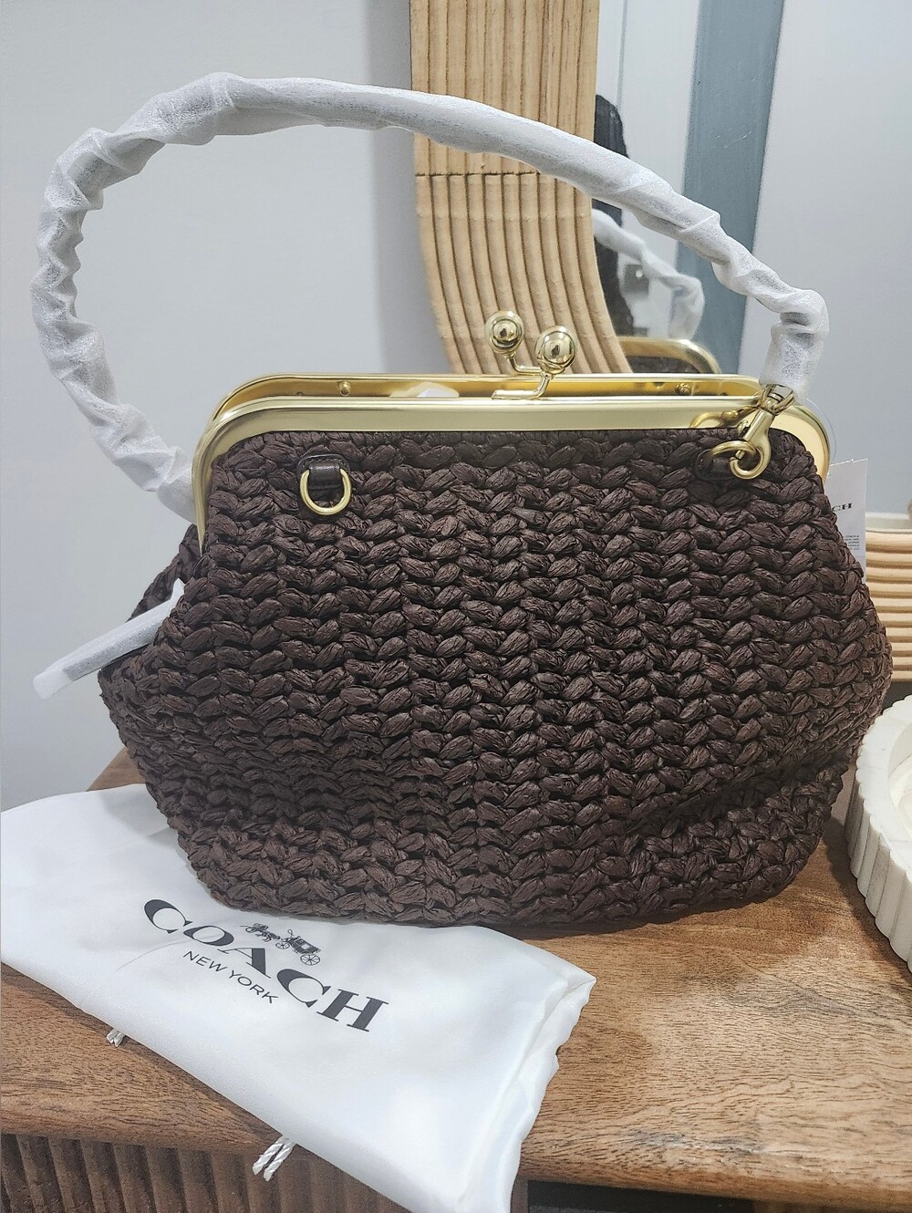 NWT COACH KISSLOCK FRAME BAG 27